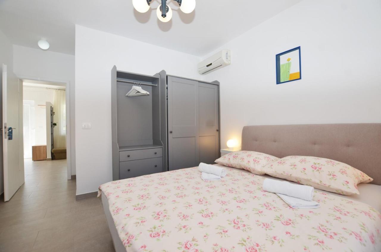M&N Apartment Rovinj Exterior photo